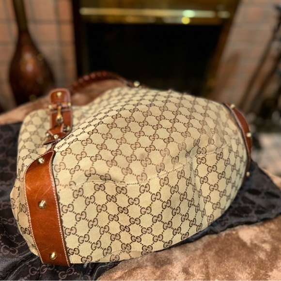 Authentic Gucci Horsebit Pelham Bag - Picture 7 of 8